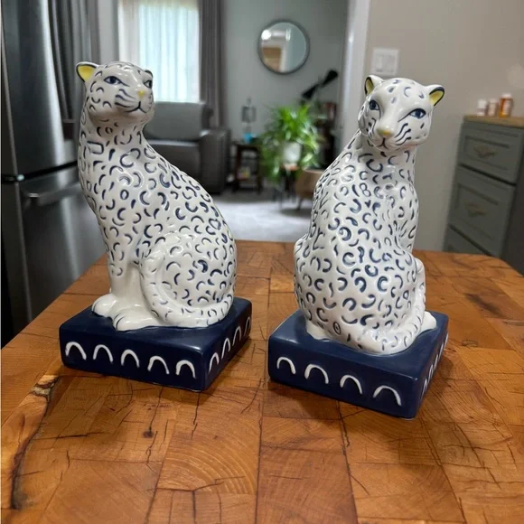 Opalhouse Blue and White Leopard Bookends - Picture 1 of 6